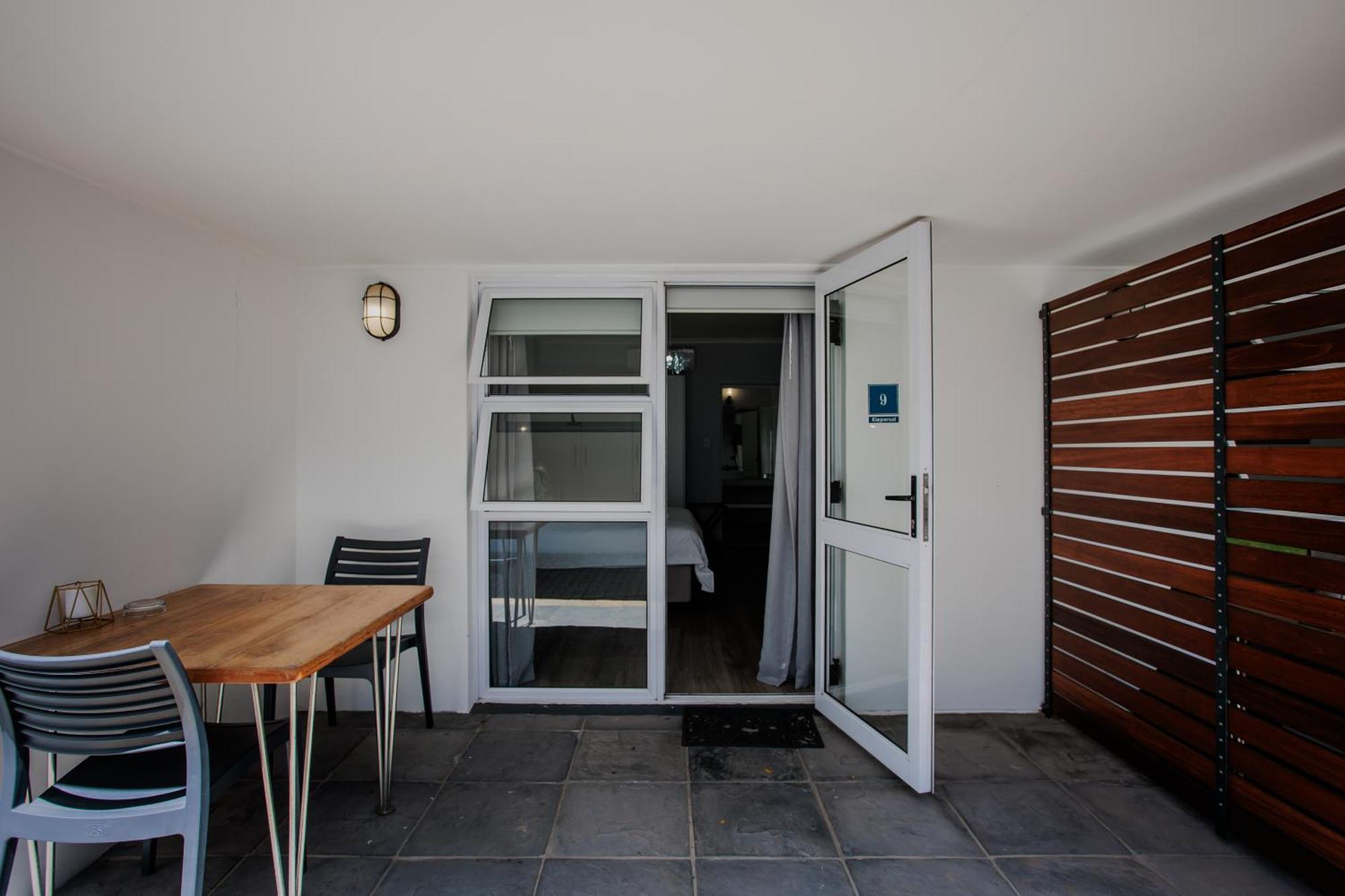 Aan De Eike Guest House Свелендам Екстериор снимка