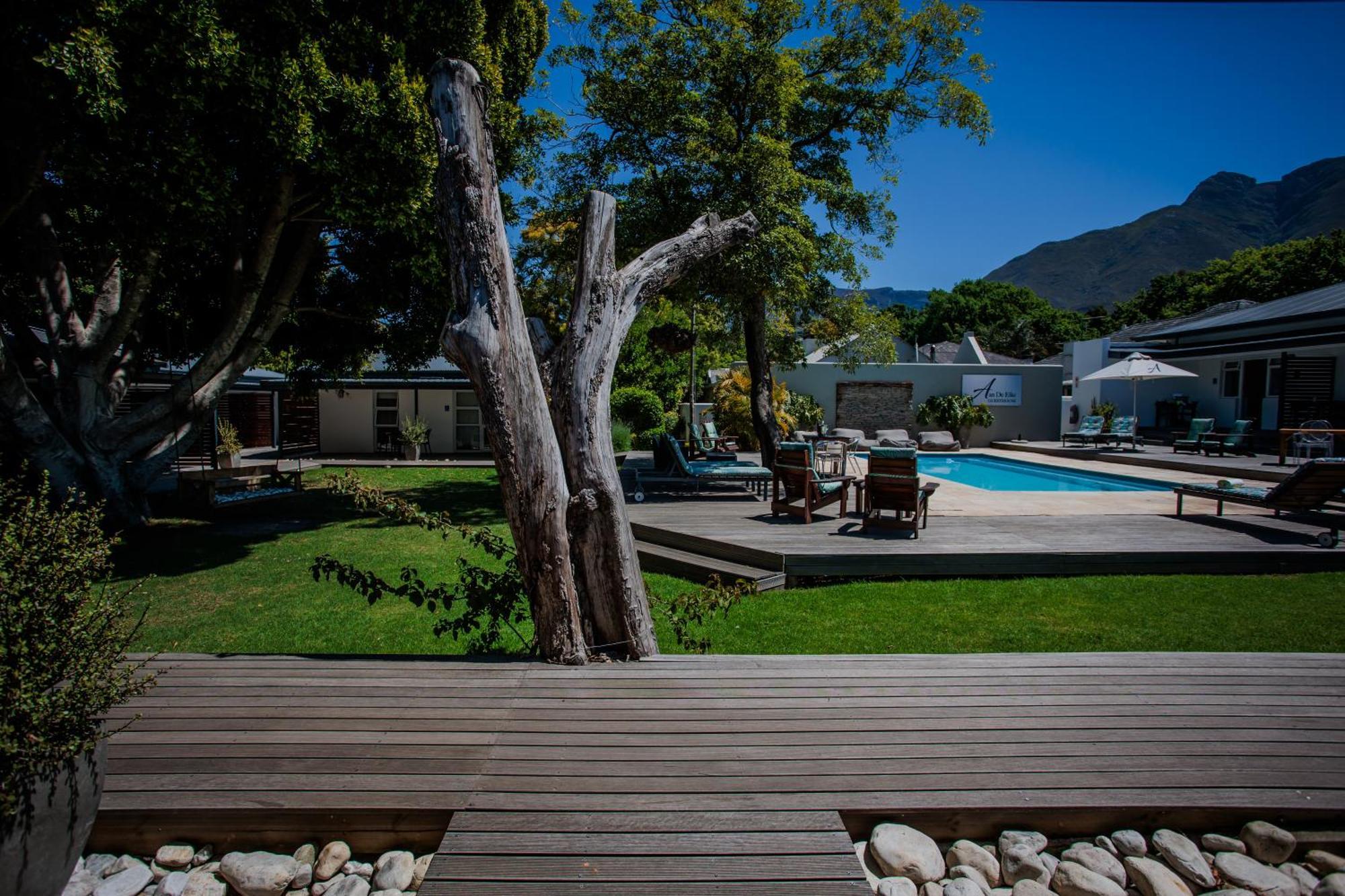 Aan De Eike Guest House Свелендам Екстериор снимка