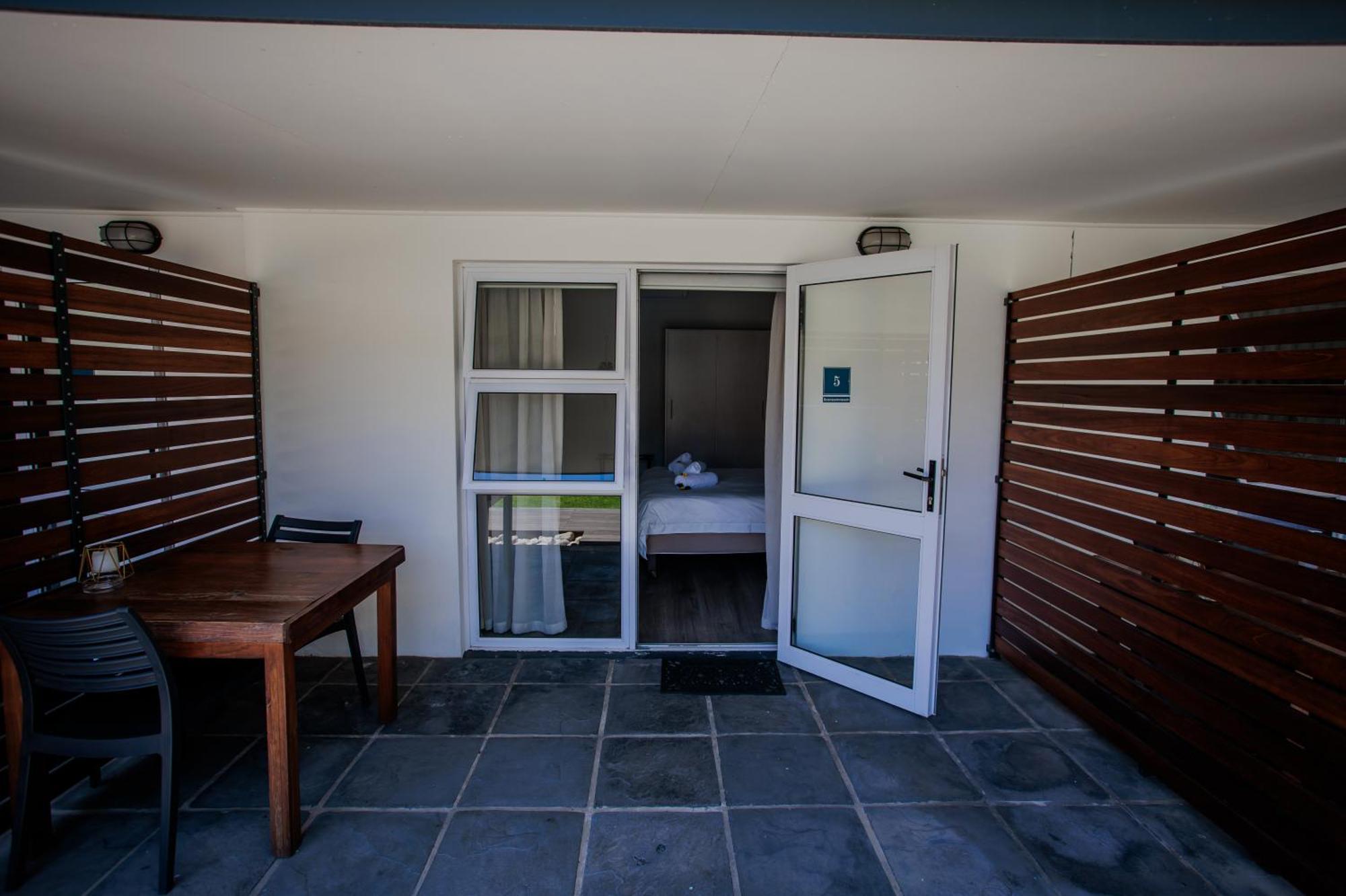 Aan De Eike Guest House Свелендам Екстериор снимка